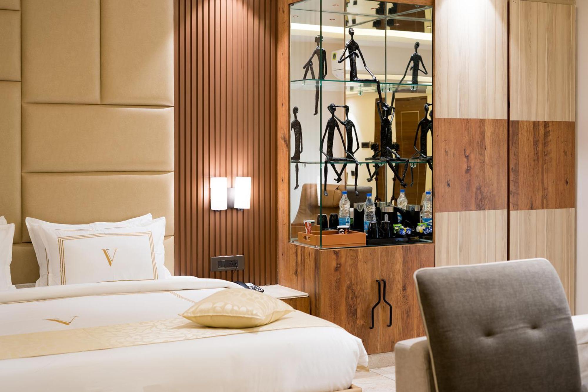 Oriva Vinflora Residency - Nr Lv Prasad Hospital, Banjara Hills Hotel Hyderabad Ngoại thất bức ảnh
