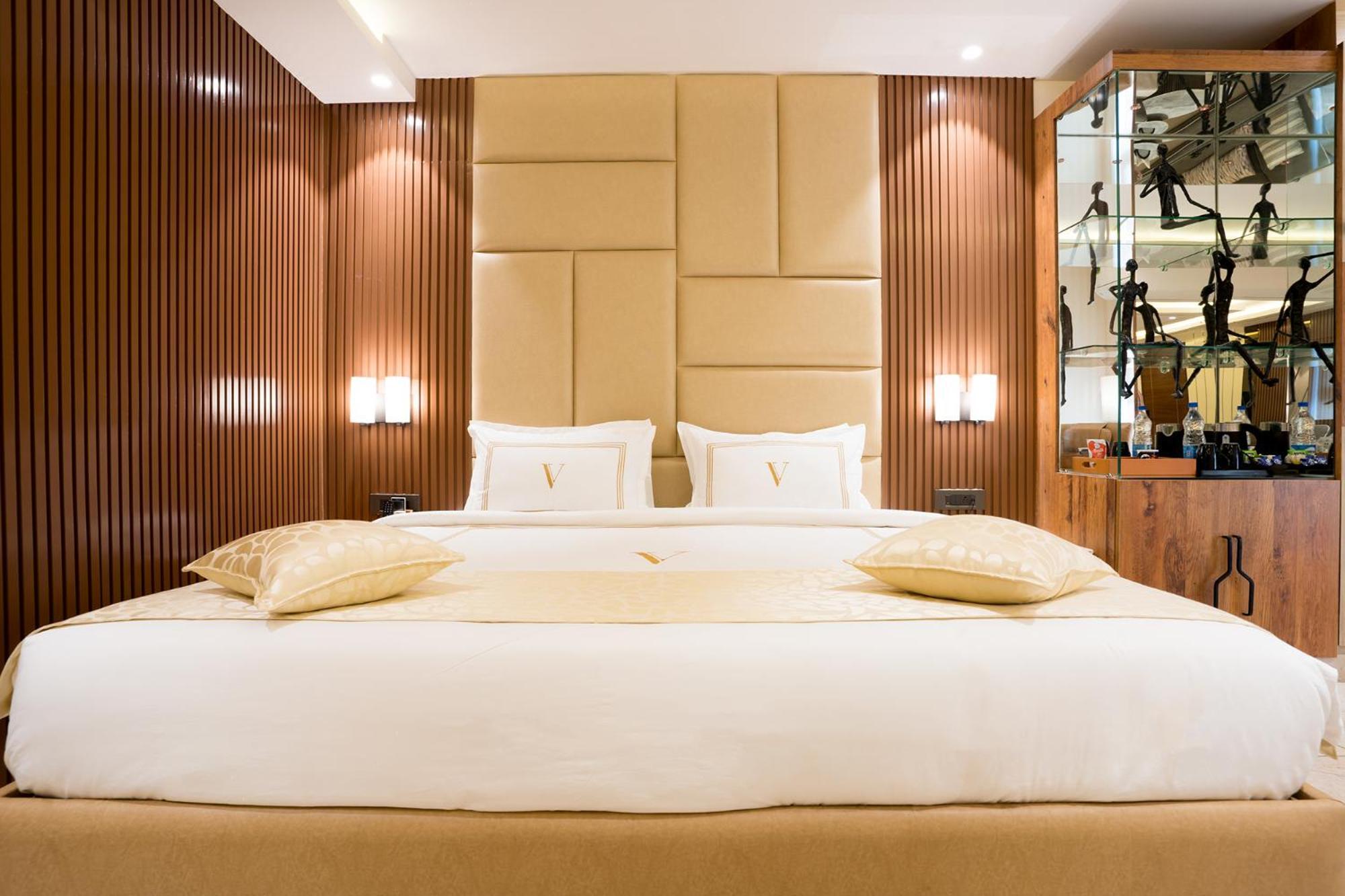 Oriva Vinflora Residency - Nr Lv Prasad Hospital, Banjara Hills Hotel Hyderabad Ngoại thất bức ảnh