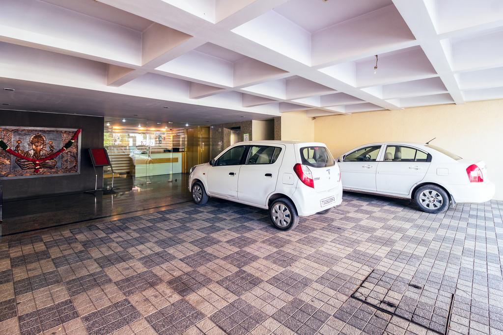Oriva Vinflora Residency - Nr Lv Prasad Hospital, Banjara Hills Hotel Hyderabad Ngoại thất bức ảnh