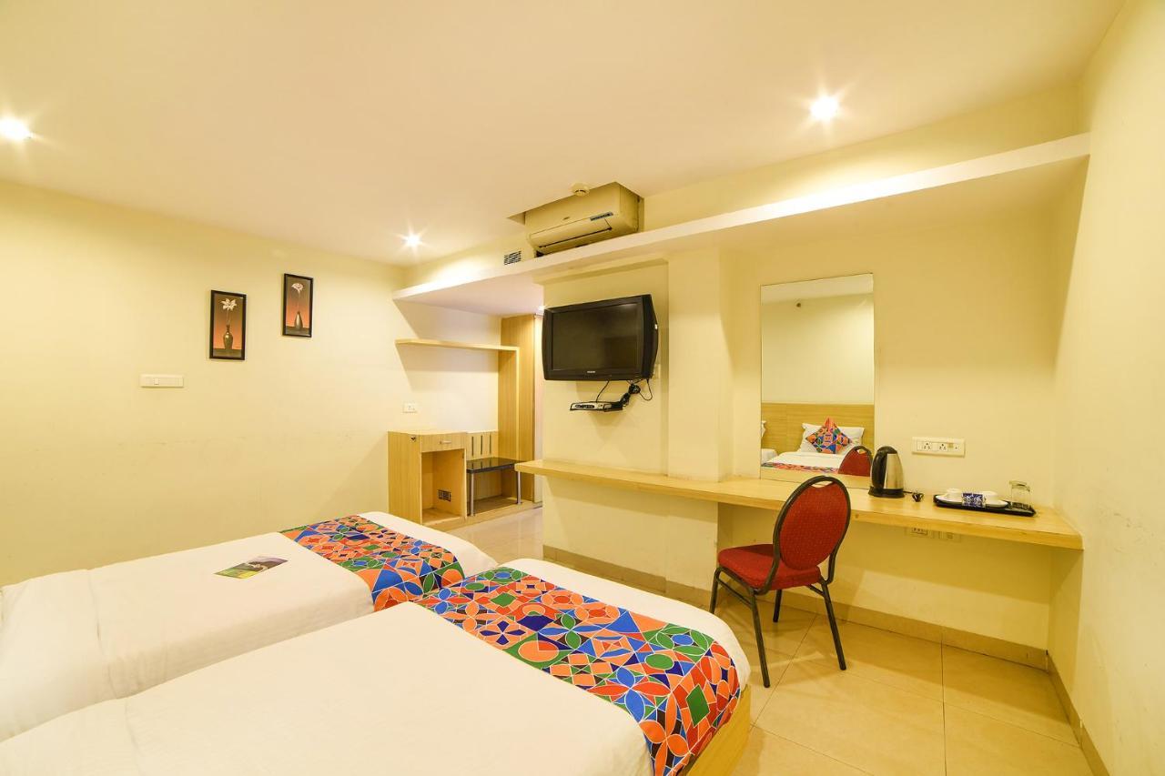 Oriva Vinflora Residency - Nr Lv Prasad Hospital, Banjara Hills Hotel Hyderabad Ngoại thất bức ảnh