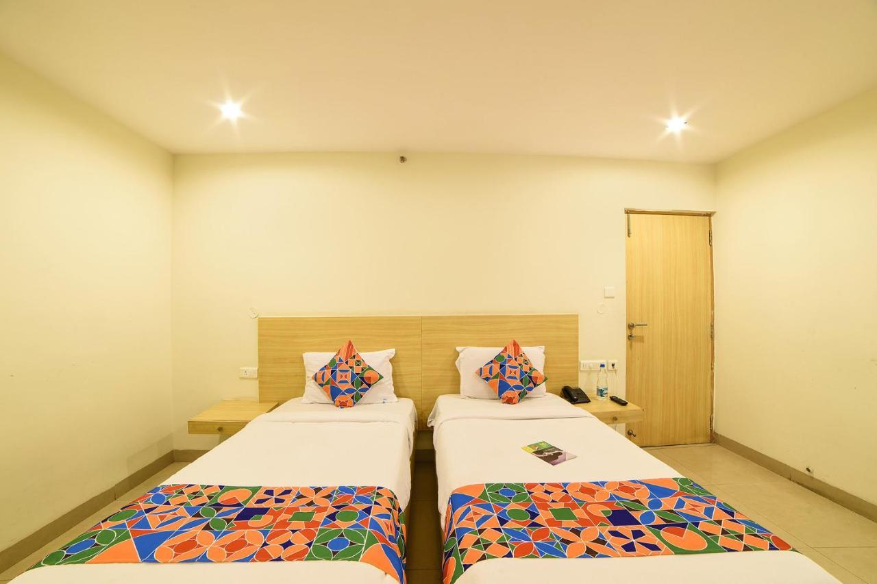 Oriva Vinflora Residency - Nr Lv Prasad Hospital, Banjara Hills Hotel Hyderabad Ngoại thất bức ảnh